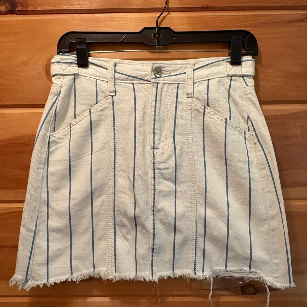 American Eagle Outfitters Blue and White A-Line Mini Skirt